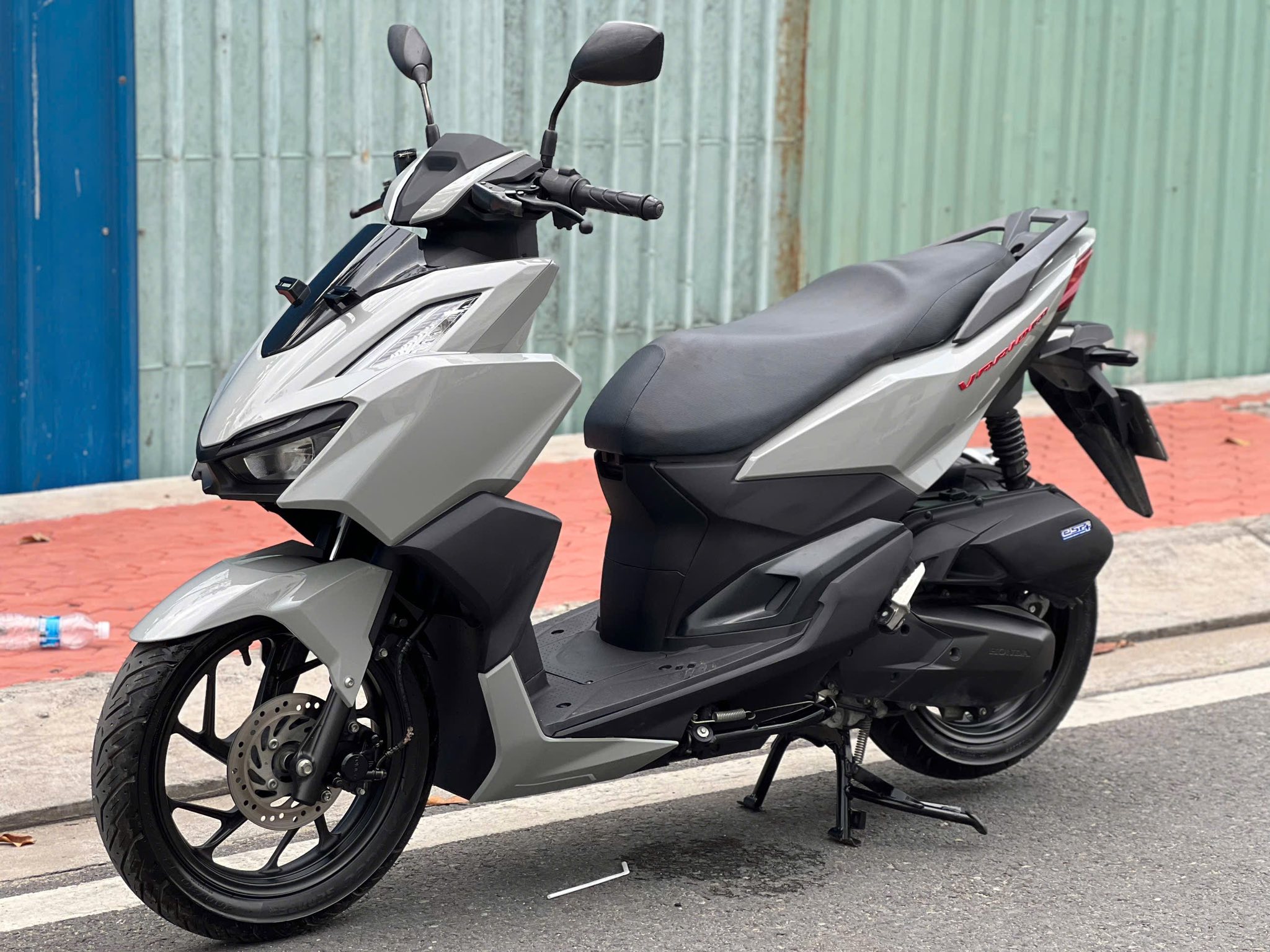 VARIO Black