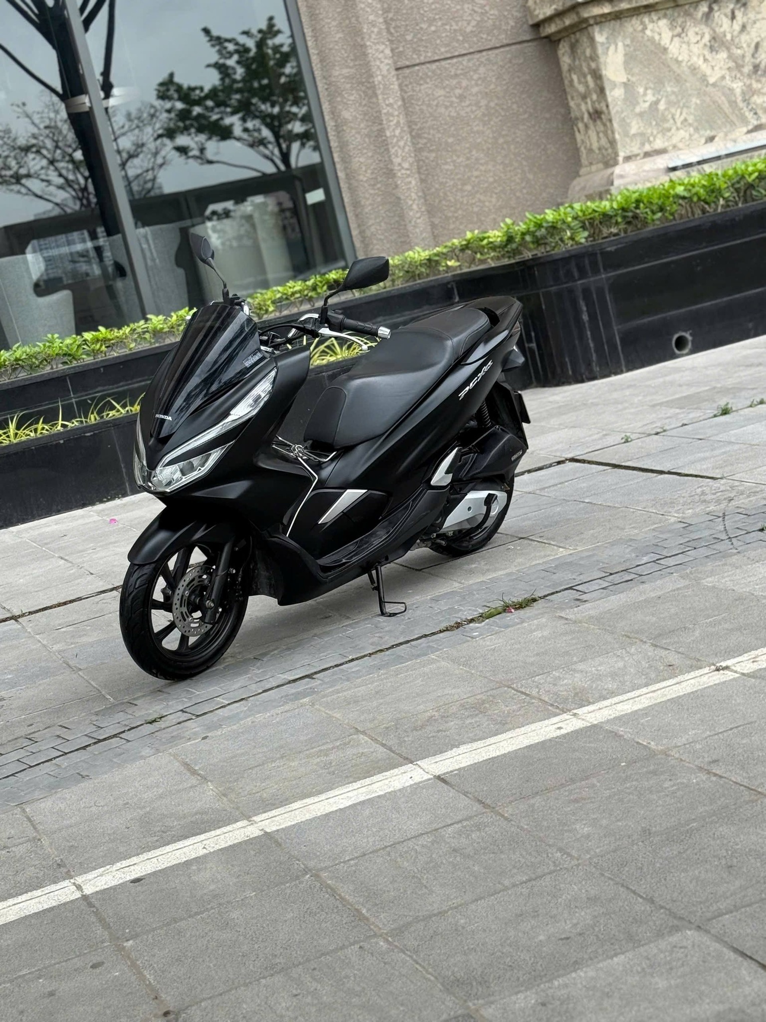 Honda PCX 150 Gray