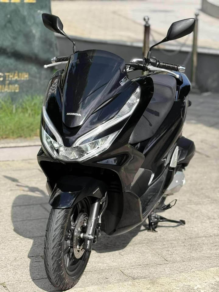 Honda PCX 150 Gray