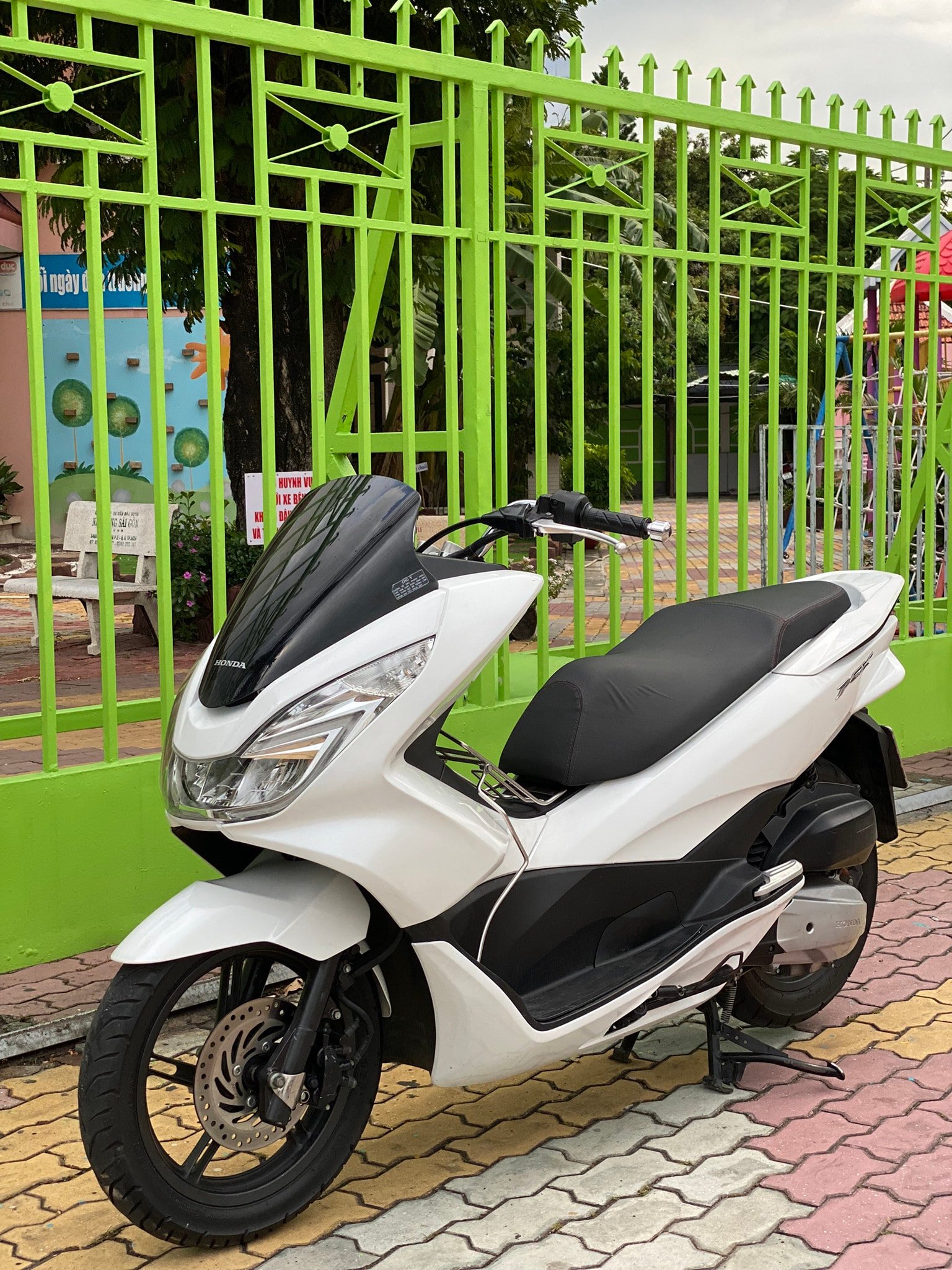 Honda PCX 125 Red