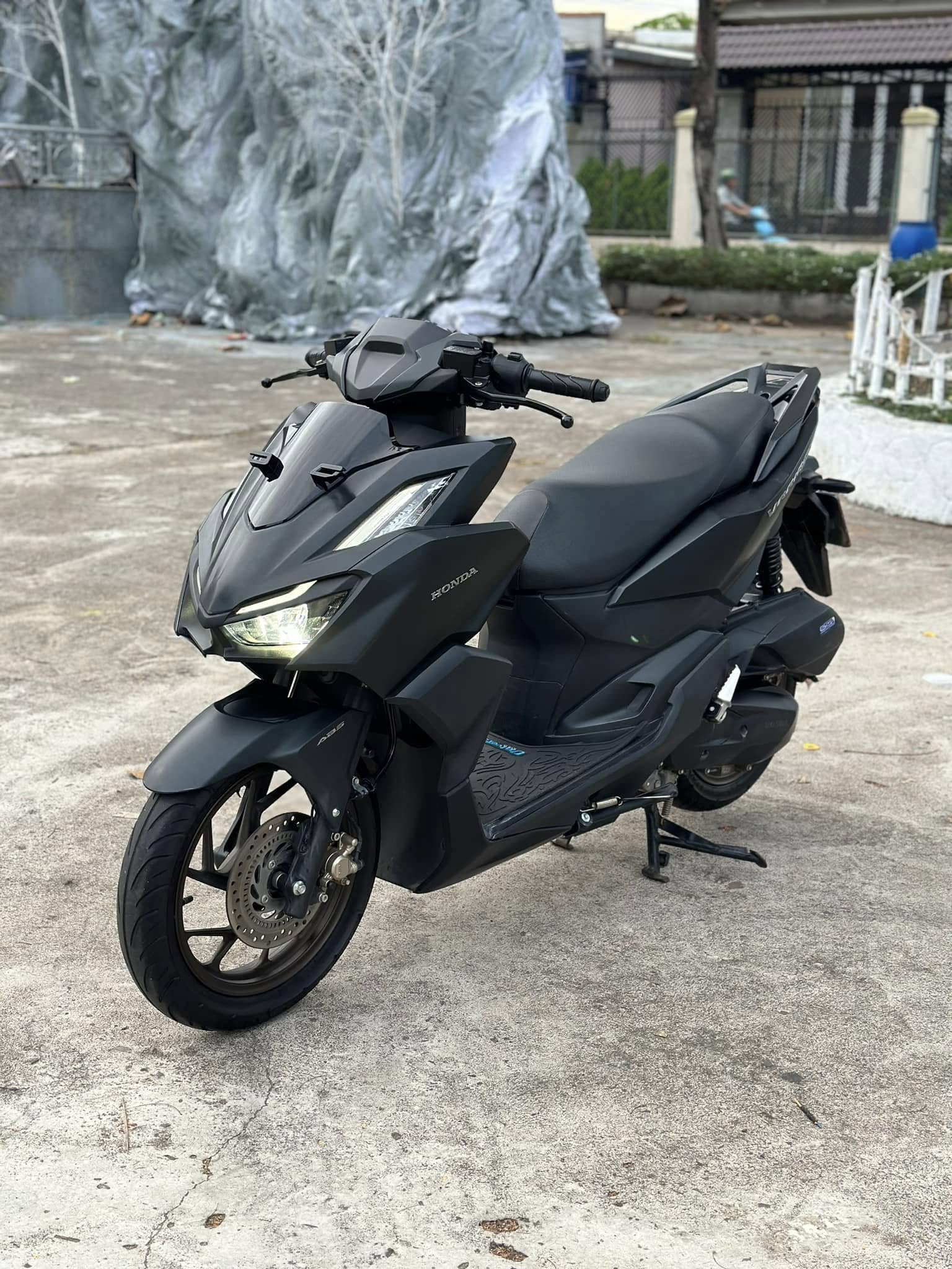 VARIO Black