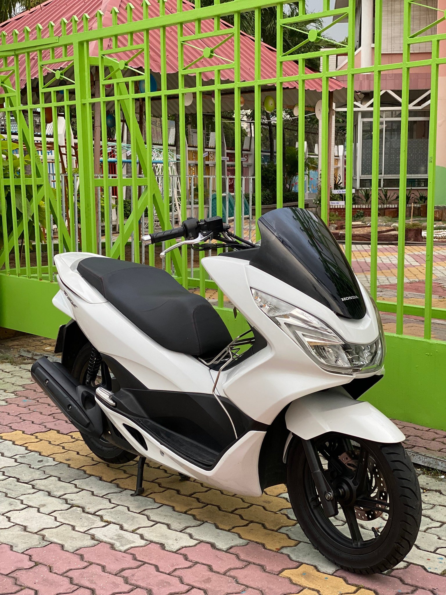 Honda PCX 125 Red